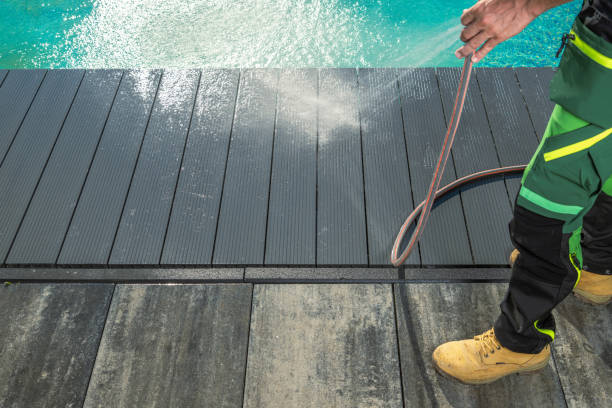 Best Commercial Pressure Washing  in Pearland, TX