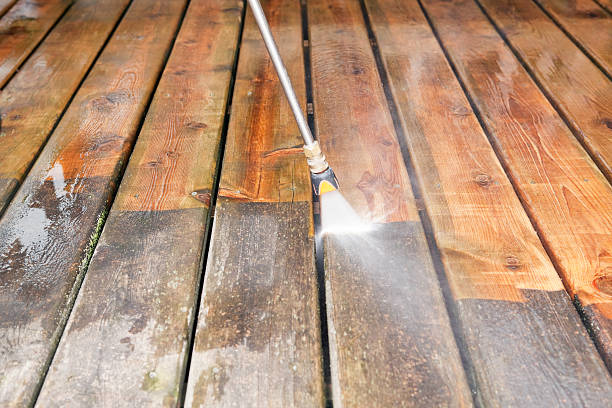 Why Choose Our Certified Pressure Washing Experts for Your Project Needs in Pearland, TX?