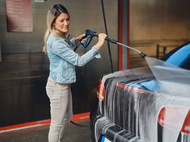 Pressure Washing Contractors in Pearland, TX